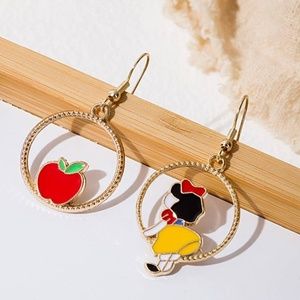 Snow White Earrings